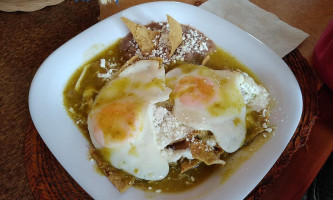 Don Luis Carnes Al Carbón food