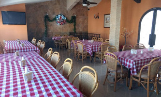 Don Luis Carnes Al Carbón inside