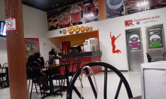 Pizzas Angelotti À l'intérieur