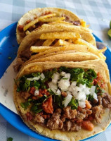 El Huarache Loco Comida