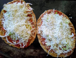 El Huarache Loco Comida