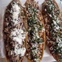 El Huarache Loco Comida