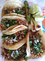 El Huarache Loco Comida