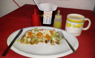 Antojitos El Molotito Comida