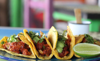 COCINA BAR LA CATRINA Comida