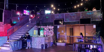 LA CONDEZA COCINA BAR inside