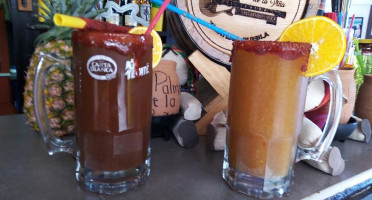 Las Palmas De La Piña Bebida