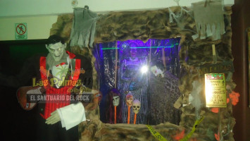 Las Palmas De La Piña Dentro