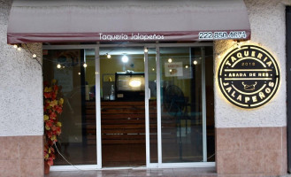 Jalapeños Tacos outside