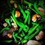 Antojitos Y Pescaderia Chapita