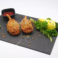 D'carlos Empanadas food