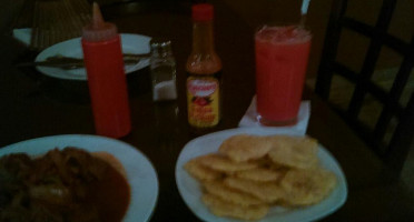 Parador Don Elías food