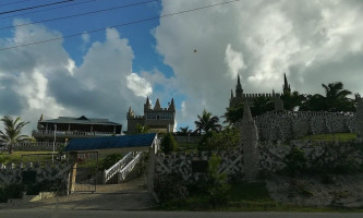 Bar/restaurant La Tipica Exterior