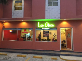 Los Olmos Exterior