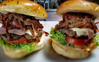 Estandar Burger food