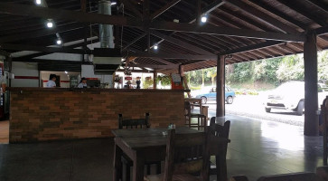 Asados Hb À l'intérieur