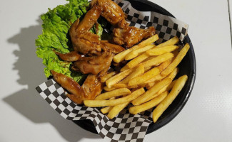 Dark Santa Maria food