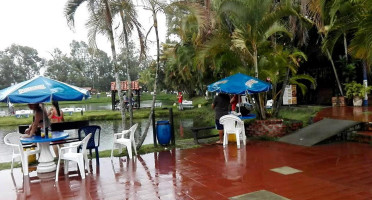 Centro Recreacional Y Pesca Deportiva Lusitania Exterior