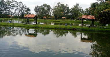 Centro Recreacional Y Pesca Deportiva Lusitania Exterior