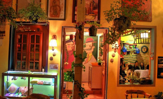 Madame Lili Extérieur