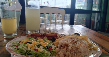 Madame Lili Nourriture