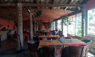 Pimo´s Birriería Y inside