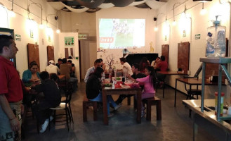 Pizzeria Di'carlo Dentro