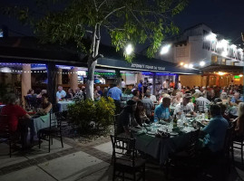 Dal Toscano Exterior