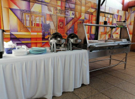 Los Almendros Exterior