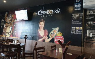 La Cervecería De León Dentro