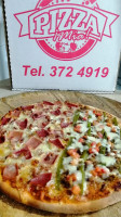 Pizza Mia food