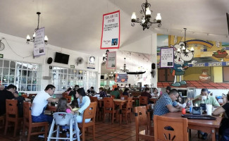 Los Milagros De Dalila À l'intérieur