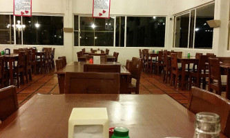 Los Milagros De Dalila À l'intérieur