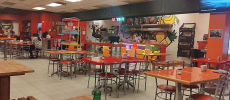 Taquerias Los Abuelos Dentro