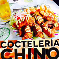 Y Coctelería: El Amigo Chino Logo