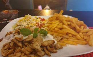 Gorditas Los Jarritos food