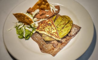 Bar And Restaurant Los Arcos Temamatla Comida