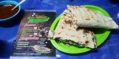 Taquería Las Arracheras Comida