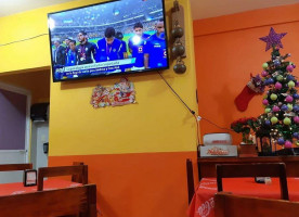 Los Molcajetes Dentro