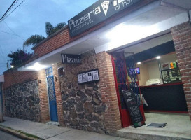 Pizzeria Tradicional Italiana Exterior