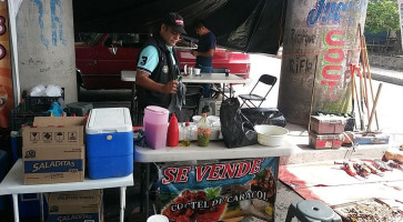 Cocteles De Caracol Juan Caracoles outside