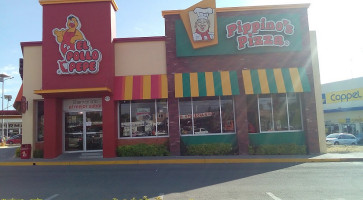 Pollo Pepe El Salto outside