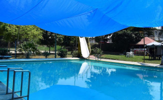 Parque Familiar Los Charcos outside