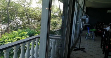 Restaurant/ Bar La Carreta Exterior