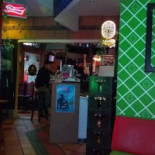 Pasifae Cafe outside