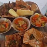 Panadería Y Punto Rojo Comida