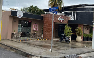 Mozzarella Pizza Place Extérieur