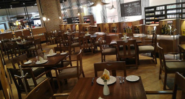 Bistro Palacio De Hierro Interlomas Innen