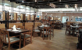 Bistro Palacio De Hierro Interlomas Innen
