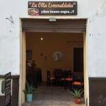 La Olla Esmeraldeña outside